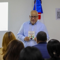 Director  PROMIPYME  presenta cuadernillo "Educación Financiera para Mipymes"